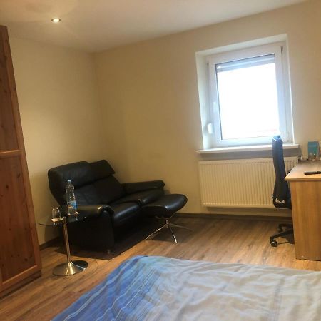 Calm Spacy Room, Own Modern Bath, Near Center, To 1 Person Or A Couple - Not Suitable For Craftsmen, Not Accepted - Privatly Rented Nuremberga Exterior foto