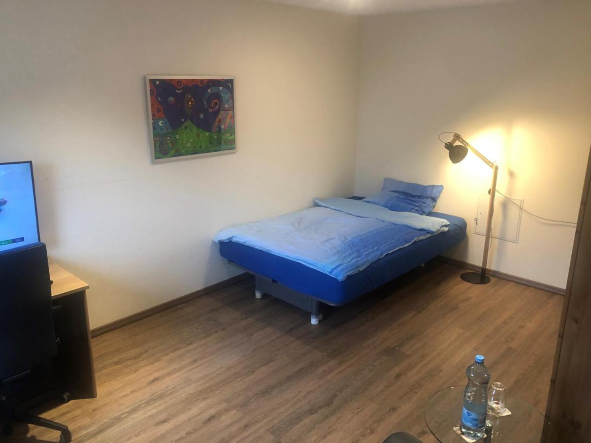 Calm Spacy Room, Own Modern Bath, Near Center, To 1 Person Or A Couple - Not Suitable For Craftsmen, Not Accepted - Privatly Rented Nuremberga Exterior foto